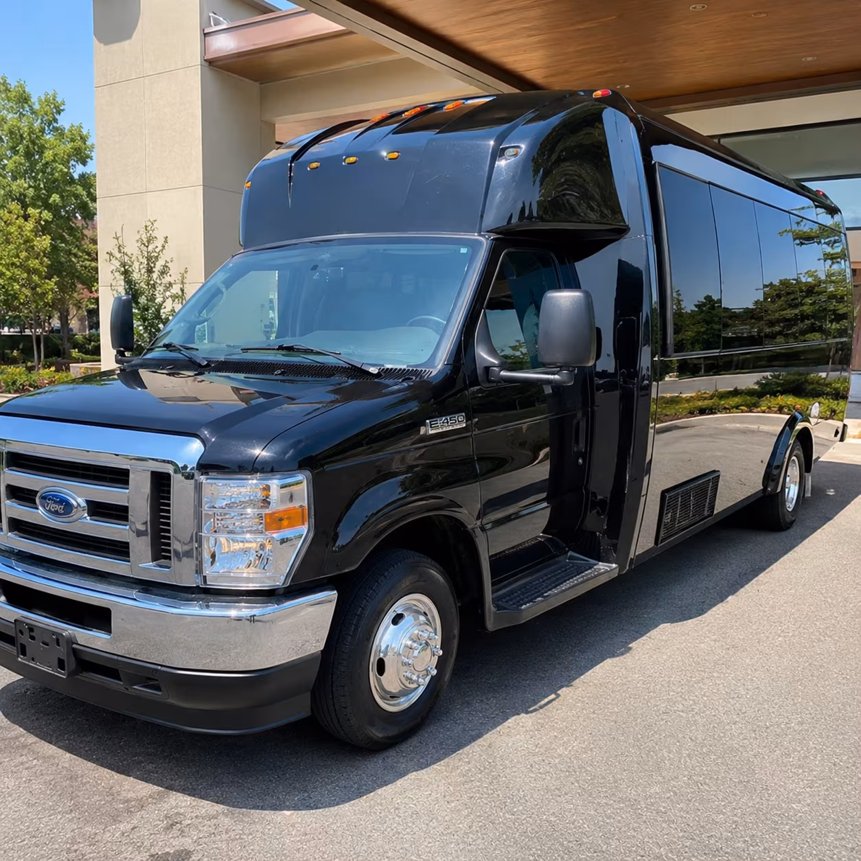 Sparks Birthday, Sweet 16, & Quinceañera Transportation group transportation